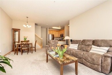 Settle into this beautifully maintained 3-bed, 2-bath townhome on Loggers Trail Golf Club in Minnesota - for sale on GolfHomes.com, golf home, golf lot