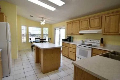 #209 Welcome to this charming 2-bedroom, 2-bath home, offering on Mountain Brook Golf Club in Arizona - for sale on GolfHomes.com, golf home, golf lot
