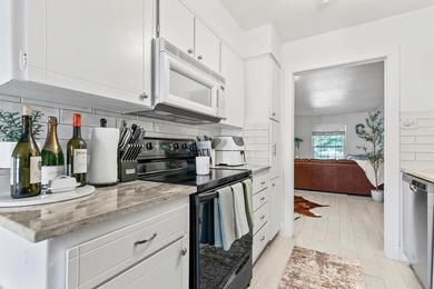 Experience the charm of this pristine second-story condo on Ridglea Golf Course in Texas - for sale on GolfHomes.com, golf home, golf lot