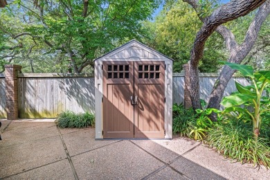 Gorgeous and Sophisticated design sets this Custom built home on Rockport Country Club in Texas - for sale on GolfHomes.com, golf home, golf lot