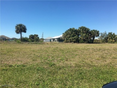 Wonderful Cape coral freshwater lot, short walk to Coral Oaks on Burnt Store Golf Club in Florida - for sale on GolfHomes.com, golf home, golf lot