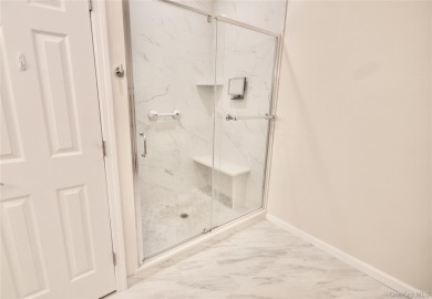 Renovated-Updated-Spacious Mirasol Model Townhouse 3 Bedroom 2.5 on The Greens At Half Hollow in New York - for sale on GolfHomes.com, golf home, golf lot