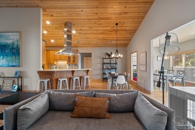 Luxury Living in Gulf Breeze. Welcome to your elevated slice of on Tiger Point Golf and Country Club in Florida - for sale on GolfHomes.com, golf home, golf lot