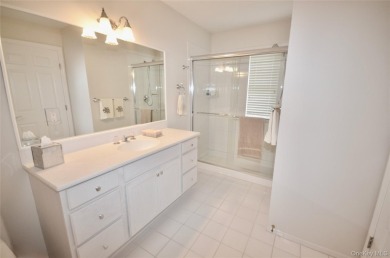 Renovated-Updated-Spacious Mirasol Model Townhouse 3 Bedroom 2.5 on The Greens At Half Hollow in New York - for sale on GolfHomes.com, golf home, golf lot