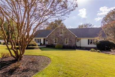 Beautiful home in the sought-after Smithfields neighborhood in on Smithfields Country Club in South Carolina - for sale on GolfHomes.com, golf home, golf lot