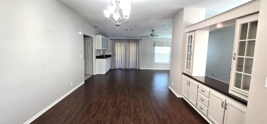 UPDATED HOME ! **MOTIVATED SELLER** GOLF CART INCLUDED  Step on Schalamar Creek Golf and Country Club in Florida - for sale on GolfHomes.com, golf home, golf lot