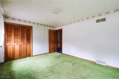 Private 3-Bedroom Home on a Wooded Lot Near Mill Creek Park

 on Metro Parks Par-3 Golf Course in Ohio - for sale on GolfHomes.com, golf home, golf lot
