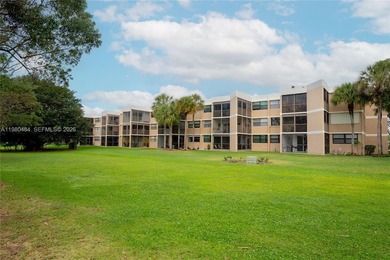 Spacious and well-maintained residence located in one of on Bonaventure Country Club in Florida - for sale on GolfHomes.com, golf home, golf lot