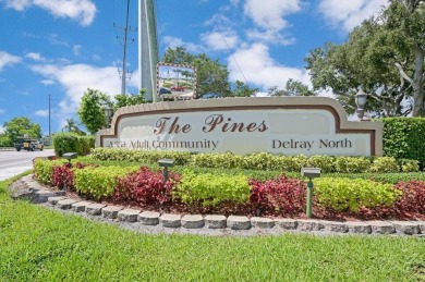 Large 2/2  corner unit  X-large screened in patio with beautiful on Hunters Run Golf and Country Club in Florida - for sale on GolfHomes.com, golf home, golf lot