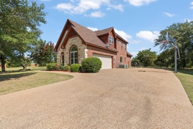 SELLER IS OFFERING $8,000 IN CONCESSIONS TO BE USED FOR CLOSING on The Retreat in Texas - for sale on GolfHomes.com, golf home, golf lot