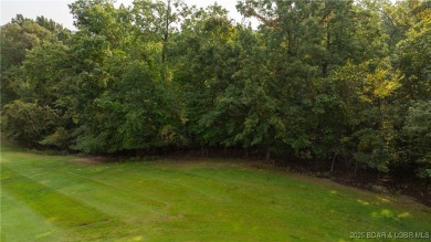 Have you ever wanted to live on a golf course? Well look no on The Club At Porto Cima in Missouri - for sale on GolfHomes.com, golf home, golf lot