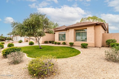 On the golf course at Greenfield Lakes! Enjoy this comtemporary on Greenfield Lakes Golf Club in Arizona - for sale on GolfHomes.com, golf home, golf lot