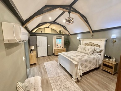 This stunning 2-bedroom, 2-bath partially furnished manufactured on Pendleton Harbor in Texas - for sale on GolfHomes.com, golf home, golf lot