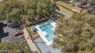 Stunning Condo with Intracoastal Waterway Views!

Discover on Brick Landing Plantation Yacht and Golf Club in North Carolina - for sale on GolfHomes.com, golf home, golf lot