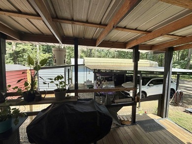 This stunning 2-bedroom, 2-bath partially furnished manufactured on Pendleton Harbor in Texas - for sale on GolfHomes.com, golf home, golf lot