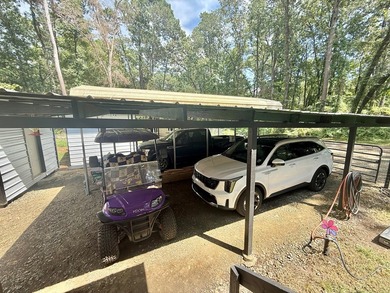 This stunning 2-bedroom, 2-bath partially furnished manufactured on Pendleton Harbor in Texas - for sale on GolfHomes.com, golf home, golf lot