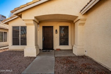 Here is your chance to own a golf course lot! This 4-bedroom on Ahwatukee Country Club in Arizona - for sale on GolfHomes.com, golf home, golf lot