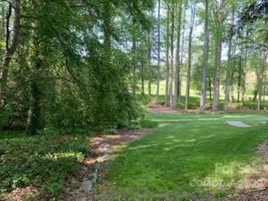 3 LOTS* = HENDERSONVILLE COUNTRY CLUB *ESTATE TRACT* 2.03 ACRES on Hendersonville Country Club in North Carolina - for sale on GolfHomes.com, golf home, golf lot