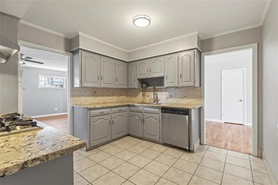 Minutes from Cedar Crest Golf Course, this maintained 3-bedroom on Cedar Crest Golf Course in Texas - for sale on GolfHomes.com, golf home, golf lot