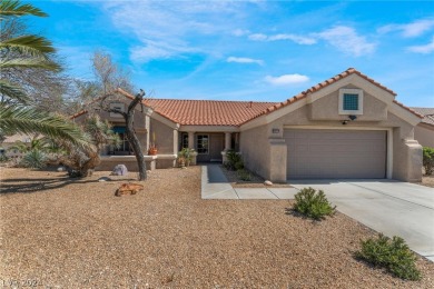 Beautiful Single Story 2 bedroom, 2 bath Home in Sun City on Palm Valley Golf Course in Nevada - for sale on GolfHomes.com, golf home, golf lot