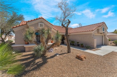 Beautiful Single Story 2 bedroom, 2 bath Home in Sun City on Palm Valley Golf Course in Nevada - for sale on GolfHomes.com, golf home, golf lot