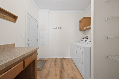 Super Spacious 3 bedroom, 2 bath home ready for you to make it on Winding Creek Executive Course in New York - for sale on GolfHomes.com, golf home, golf lot