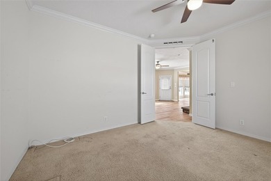 Super Spacious 3 bedroom, 2 bath home ready for you to make it on Winding Creek Executive Course in New York - for sale on GolfHomes.com, golf home, golf lot