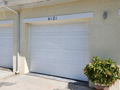 Spacious 3 BR 2 BA 1 CG second floor condo in Gator Trace on Gator Trace Golf and Country Club in Florida - for sale on GolfHomes.com, golf home, golf lot