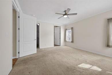 Super Spacious 3 bedroom, 2 bath home ready for you to make it on Winding Creek Executive Course in New York - for sale on GolfHomes.com, golf home, golf lot