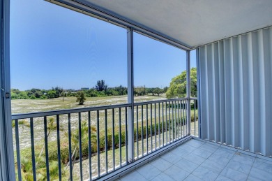 East Boca. 30-year inspection just passed. Totally updated on Ocean Breeze Golf and Country Club in Florida - for sale on GolfHomes.com, golf home, golf lot