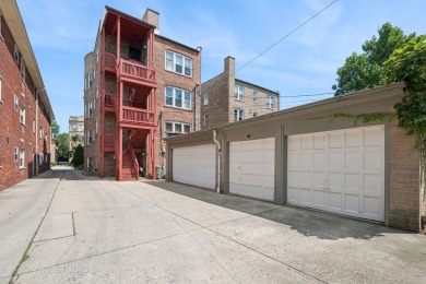 Exquisite Full Floor Home! This 2 Bedroom/2 Bath Condominium is on Robert Black Golf Course in Illinois - for sale on GolfHomes.com, golf home, golf lot