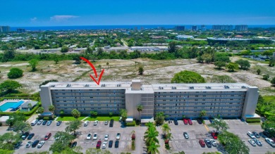 East Boca. 30-year inspection just passed. Totally updated on Ocean Breeze Golf and Country Club in Florida - for sale on GolfHomes.com, golf home, golf lot