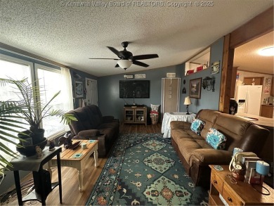 Quiet and peaceful 3 bed, 2 bath home overlooking Edgewood on Edgewood Country Club in West Virginia - for sale on GolfHomes.com, golf home, golf lot
