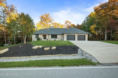 Beautiful Custom Built, contemporary home in Fairfield Glade TN on Heatherhurst Golf Course in Tennessee - for sale on GolfHomes.com, golf home, golf lot