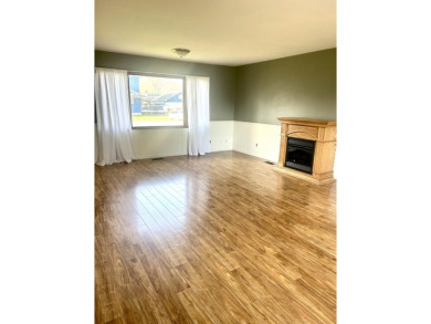 Very nice home with a HUGE living room addition with gas on Cascades Golf Course in Michigan - for sale on GolfHomes.com, golf home, golf lot