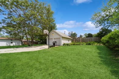 What a delightful gem on Des Moines Southside, complete with on Wakonda Club in Iowa - for sale on GolfHomes.com, golf home, golf lot