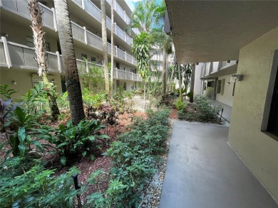 Welcome to this beautifully updated 2-bedroom, 2-bath apartment on Pembroke Lakes Golf Club in Florida - for sale on GolfHomes.com, golf home, golf lot