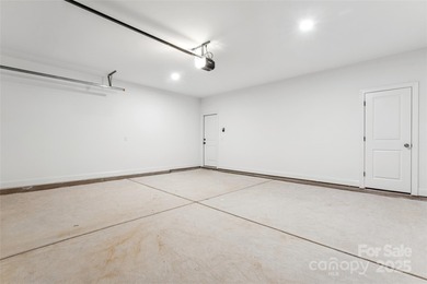 Gorgeous brand new 4 bedroom home in the lakefront golf course on Woodbridge Golf Links in North Carolina - for sale on GolfHomes.com, golf home, golf lot