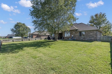 Welcome to this beautiful all-brick, single-story home in the on Deer Lake Golf Club in Missouri - for sale on GolfHomes.com, golf home, golf lot