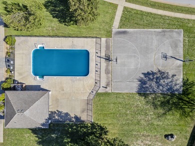 Welcome to this beautiful all-brick, single-story home in the on Deer Lake Golf Club in Missouri - for sale on GolfHomes.com, golf home, golf lot