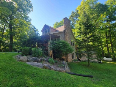 Adorable 2 bed/2 bath home south of Lake Leann with Lake access on Lake LeAnn Golf Course in Michigan - for sale on GolfHomes.com, golf home, golf lot