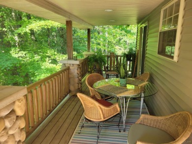 Adorable 2 bed/2 bath home south of Lake Leann with Lake access on Lake LeAnn Golf Course in Michigan - for sale on GolfHomes.com, golf home, golf lot