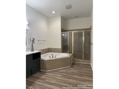 Move in ready newly renovated Sonterra beauty!Brand new AC unit on The Club at Sonterra in Texas - for sale on GolfHomes.com, golf home, golf lot