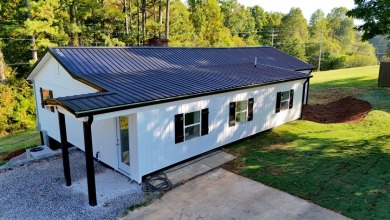 CONTRACTOR / INVESTOR SAID TO SELL. REDUCED 20K.  on Patriot Hills Golf Club in Tennessee - for sale on GolfHomes.com, golf home, golf lot