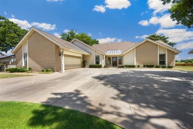 Contemporary Home with Golf Course Views. A Rare Opportunity in on The Greens Country Club in Oklahoma - for sale on GolfHomes.com, golf home, golf lot
