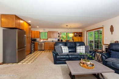 Discover your ideal rural peaceful retreat right in time for on Minnesott Golf and Country Club in North Carolina - for sale on GolfHomes.com, golf home, golf lot