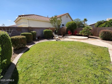 Lovely 2 bedroom, 2 bath home in the charming Coyote Lakes on Coyote Lakes Golf Club in Arizona - for sale on GolfHomes.com, golf home, golf lot