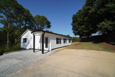 Remodeled 3BR, 2BA Ranch Style Home on Patriot Hills Golf Club in Tennessee - for sale on GolfHomes.com, golf home, golf lot