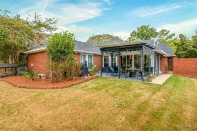 Don't miss this amazing opportunity to live on the Wynlakes Golf on Wynlakes Golf and Country Club in Alabama - for sale on GolfHomes.com, golf home, golf lot