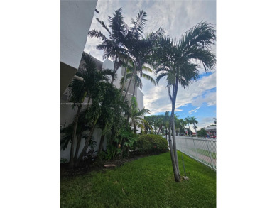 Large Corner condo (1,126.24 sqft) that has been converted into on Normandy Shores Golf Course in Florida - for sale on GolfHomes.com, golf home, golf lot